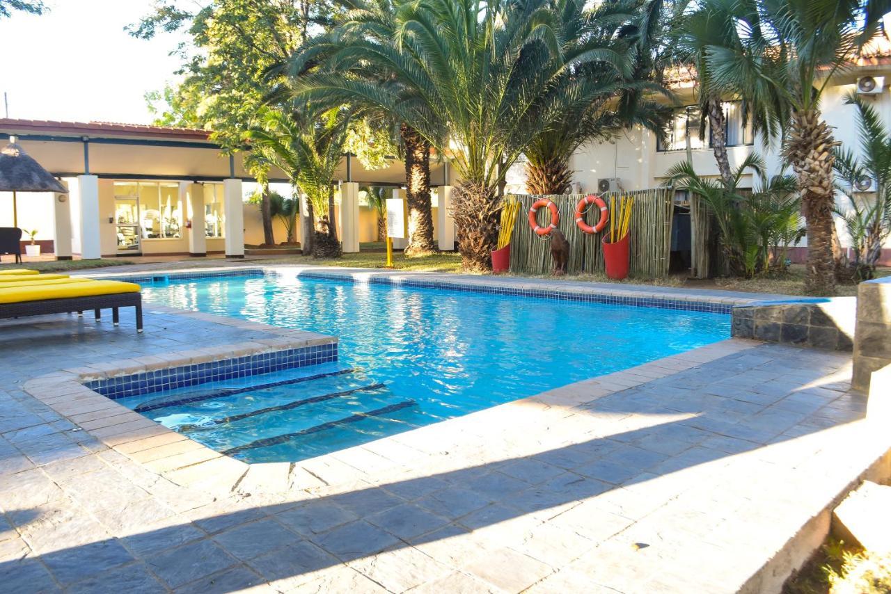 Cresta Botsalo Hotel Palapye Екстериор снимка