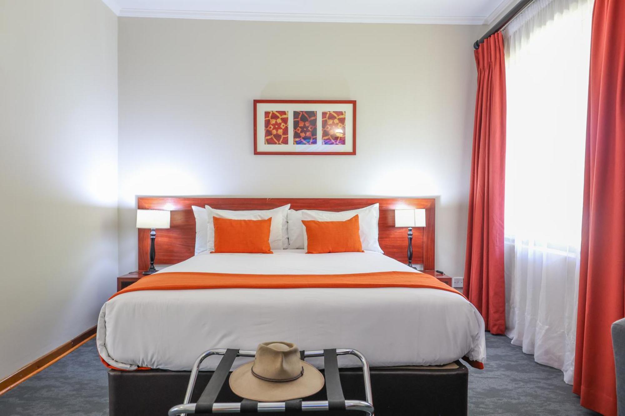 Cresta Botsalo Hotel Palapye Екстериор снимка