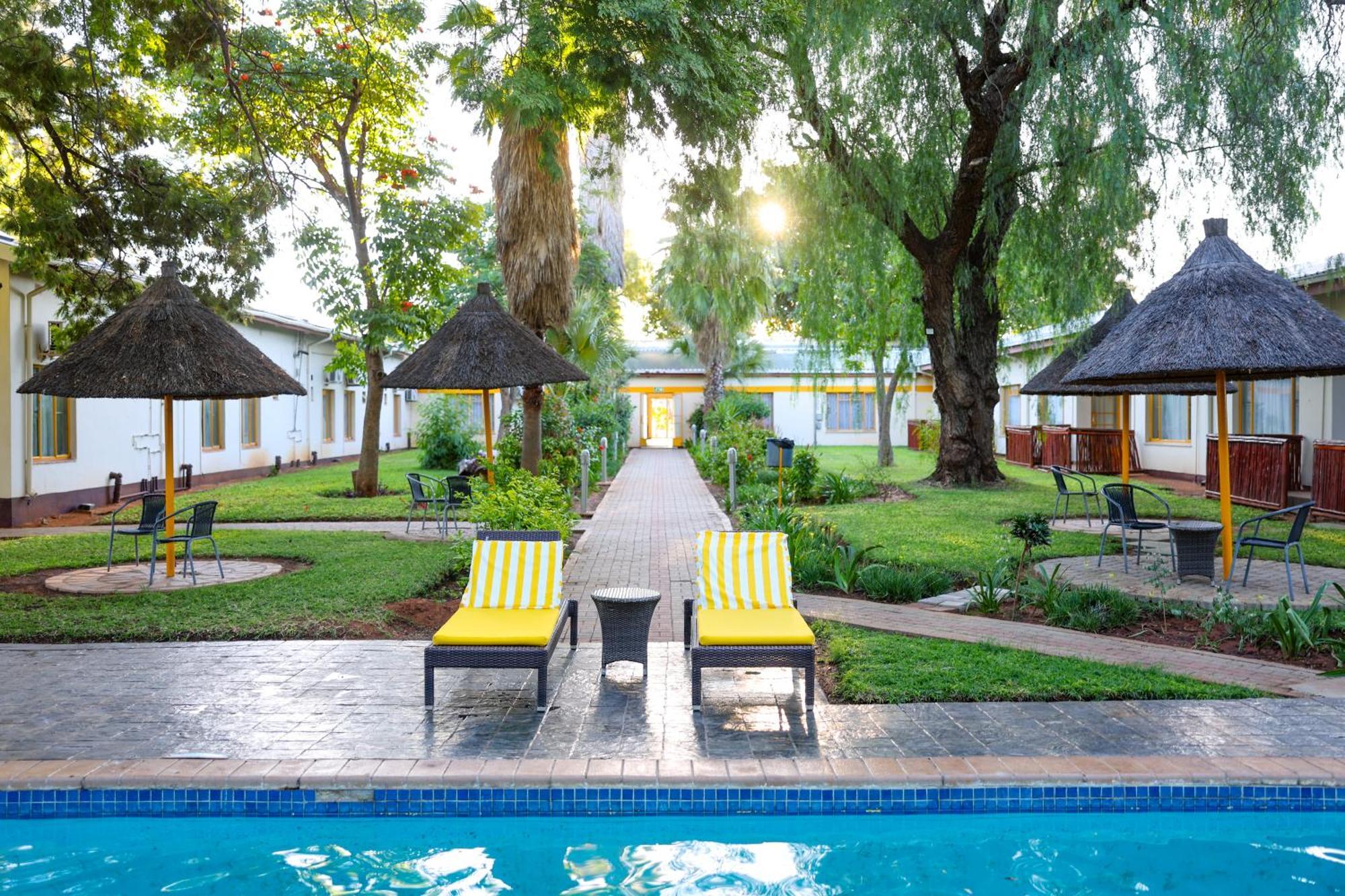 Cresta Botsalo Hotel Palapye Екстериор снимка
