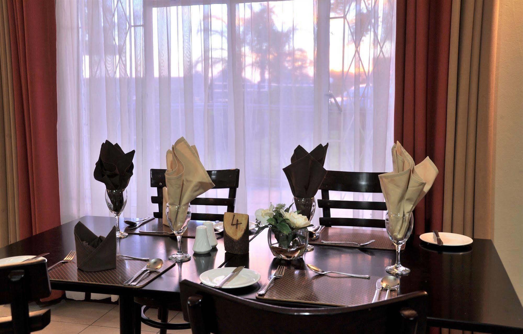 Cresta Botsalo Hotel Palapye Екстериор снимка