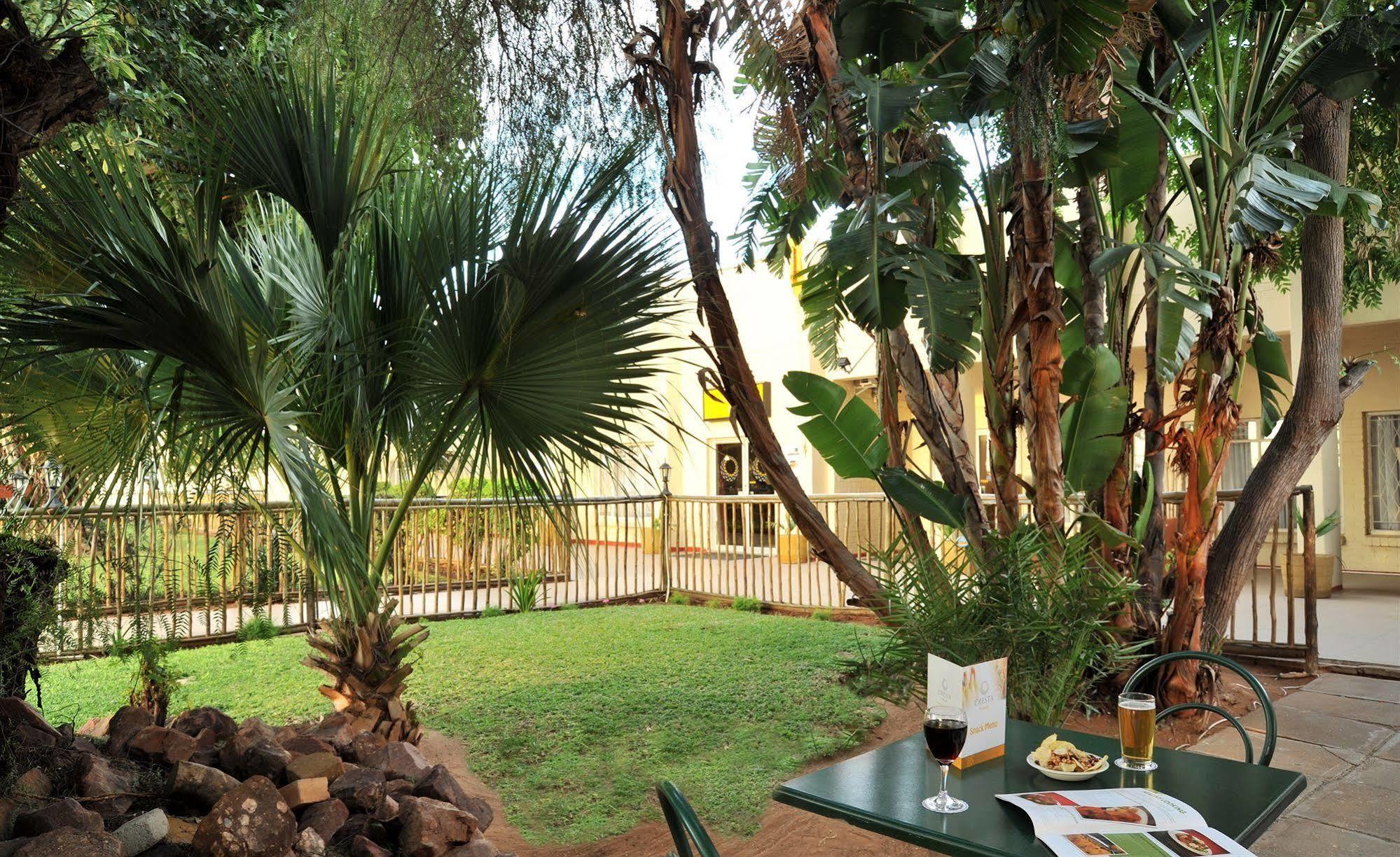 Cresta Botsalo Hotel Palapye Екстериор снимка